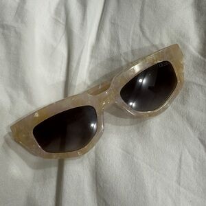 Dezi - Stylish Beige Sunglasses